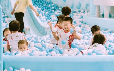 幼儿园毕业祝福语 家长简短（幼儿园毕业祝福语送小朋友）