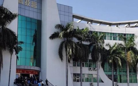 感谢父母的信300字左右（感谢父母的信300字大学）