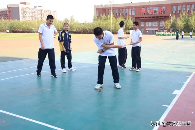 铁圈装订图片（铁圈和铝合金圈的区别）