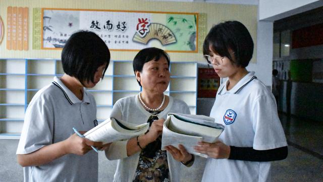 感恩教育教案中班（感恩教育教案幼儿园大班）