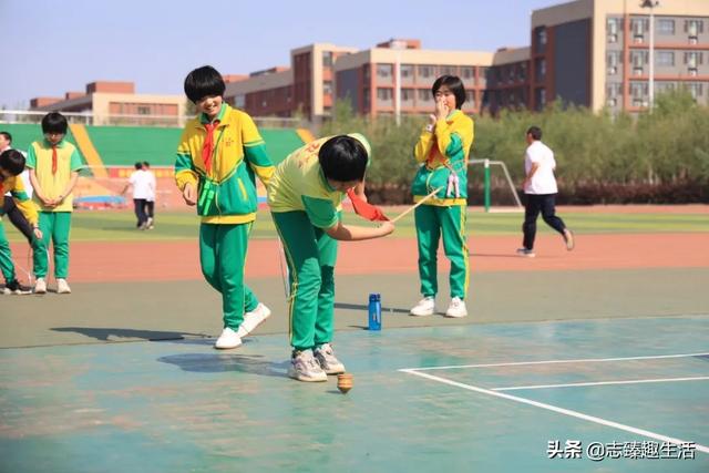 铁圈装订图片（铁圈和铝合金圈的区别）